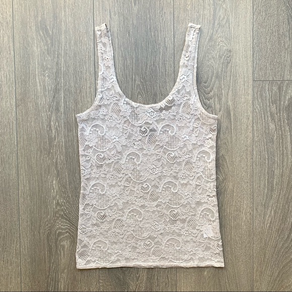 Aritzia Talula Lace Tank Top Beige Size S